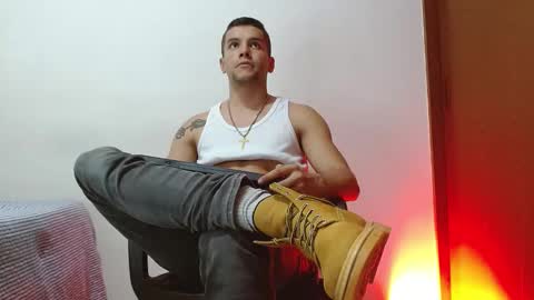 Santiago online show from March 11, 2025, 11:59 pm