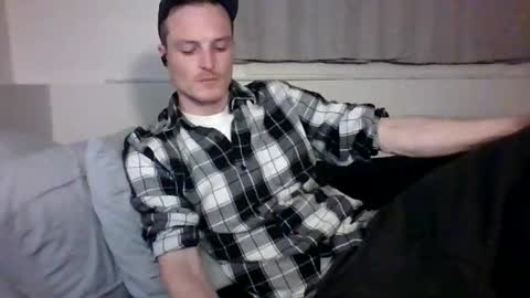 Dee4dayz online show from February 15, 2026, 2:19 am