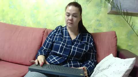 deea1805 online show from December 29, 2024, 2:42 pm