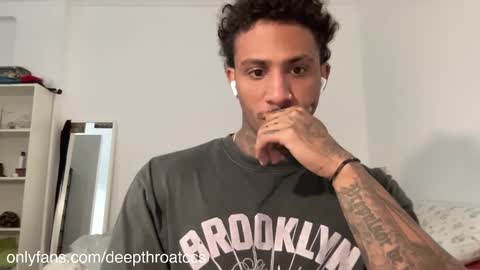 Snapshot of deepthroatfucker_ccs chatting on December 14, 2024, 12:33 pm deepthroatfucker_ccs online show from December 14, 2024, 12:33 pm