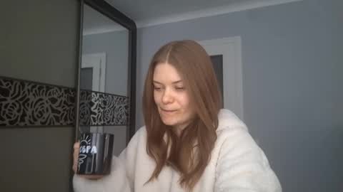 Camila online show from March 3, 2026, 8:31 am