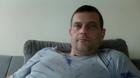 Defloy online show from November 30, 2025, 7:56 am