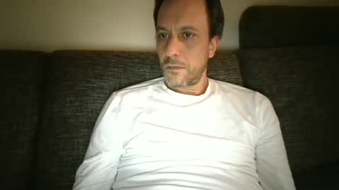 Snapshot of degrandis chatting on February 28, 2025, 4:20 pm Luka Magic online show from February 28, 2025, 4:20 pm