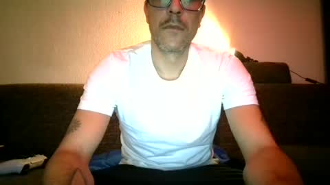 Snapshot of degrandis chatting on January 31, 2026, 9:35 pm Luka Magic online show from January 31, 2026, 9:35 pm