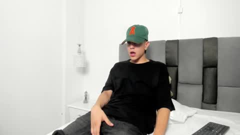 DEIVY online show from February 14, 2025, 5:19 am