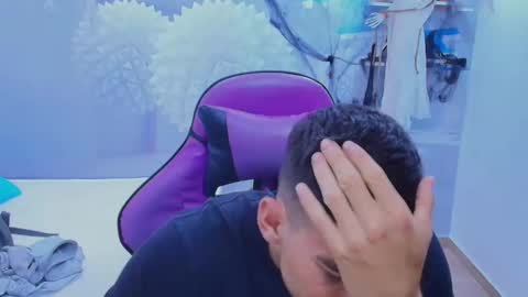 DEIBY online show from October 31, 2025, 10:00 pm