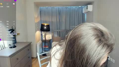 Laura online show from April 13, 2026, 12:43 pm