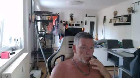 Snapshot of deinprinz2312 chatting on June 23, 2026, 5:27 am deinprinz2312 online show from June 23, 2026, 5:27 am