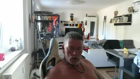 Snapshot of deinprinz2312 chatting on June 24, 2026, 8:02 am deinprinz2312 online show from June 24, 2026, 8:02 am