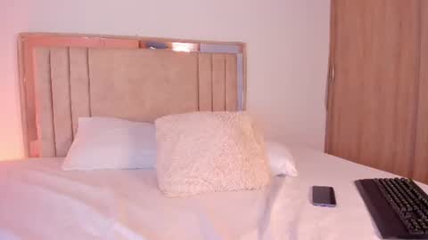 Ricarda online show from June 18, 2026, 8:02 pm