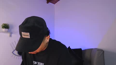  DEIVY  online show from January 18, 2025, 4:26 am