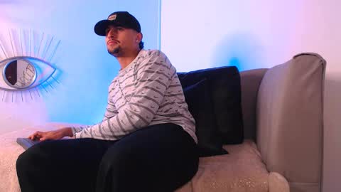  DEIVY  online show from September 12, 2025, 1:49 am