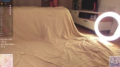 Dia online show from February 11, 2025, 10:07 pm