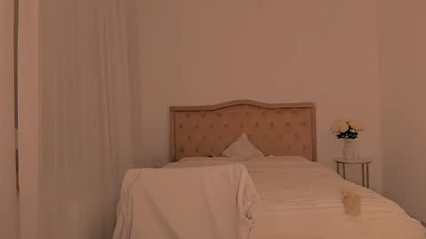 deliadelicious online show from February 4, 2025, 10:21 am