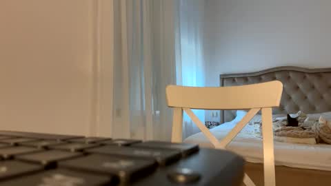 deliadelicious online show from September 15, 2025, 6:35 am