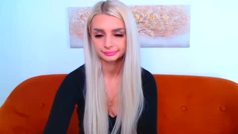 deliciaalove online show from January 30, 2025, 9:47 pm