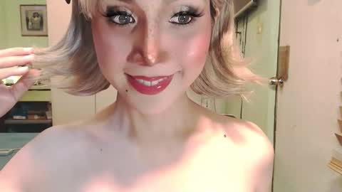 Mercedes online show from April 5, 2026, 5:48 am