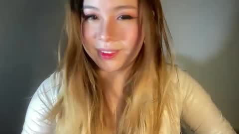 iyalicious online show from February 18, 2025, 8:03 pm