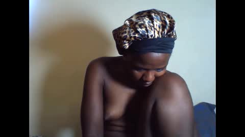 EVAH online show from September 21, 2025, 12:07 pm