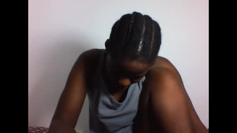 EVAH online show from March 23, 2026, 2:21 pm