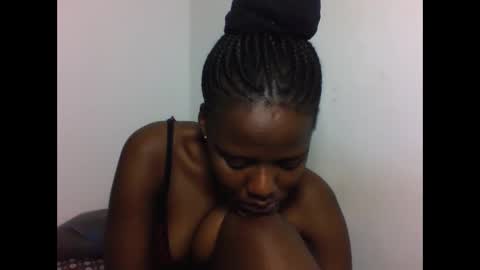 Snapshot of deliciousbabe01 chatting on May 26, 2026, 2:07 am EVAH online show from May 26, 2026, 2:07 am