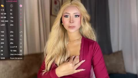 Hello your loving faye 3 online show from April 20, 2026, 9:45 am