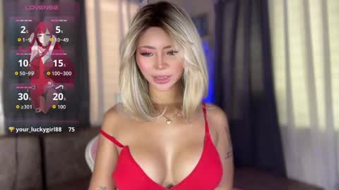 Snapshot of deliciousfaye chatting on June 4, 2026, 7:03 am Hello your loving faye 3 online show from June 4, 2026, 7:03 am