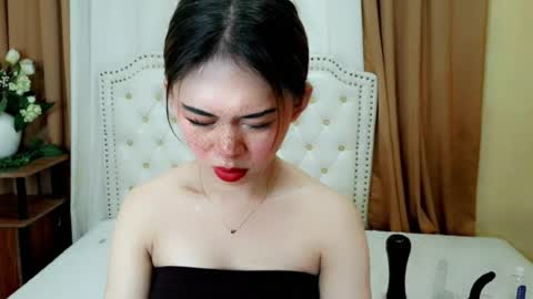 Snapshot of deliciously_sophie chatting on June 16, 2026, 2:58 am Sophie online show from June 16, 2026, 2:58 am