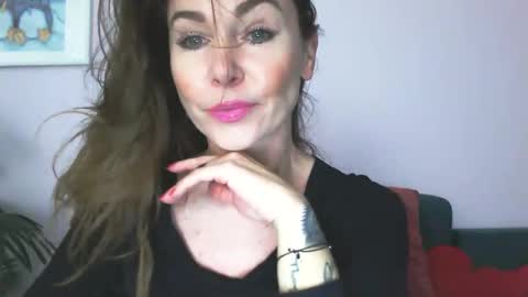 delilah_sweet online show from April 14, 2026, 3:29 pm