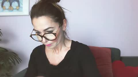 delilah_sweet online show from April 28, 2026, 3:17 pm