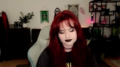 dellacrush_ online show from February 21, 2026, 6:42 pm