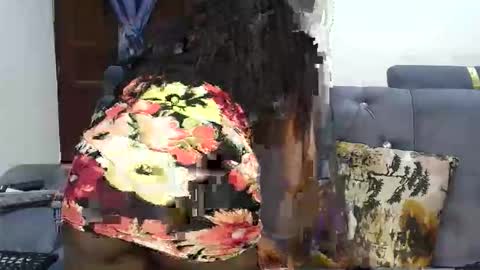 Ginger online show from December 15, 2025, 7:51 pm