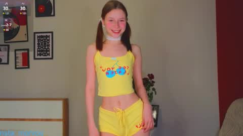 Delora online show from March 11, 2025, 9:48 pm