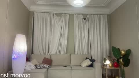 Delora online show from November 21, 2025, 8:51 pm