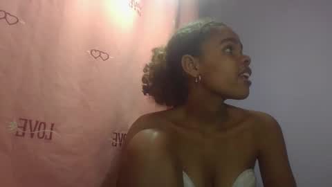 delphine online show from April 9, 2026, 6:30 am