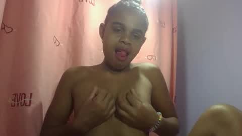 delphine online show from April 11, 2026, 2:16 am