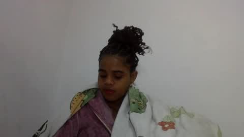 delphine online show from June 26, 2026, 4:06 am