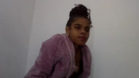 delphine online show from June 27, 2026, 12:22 pm