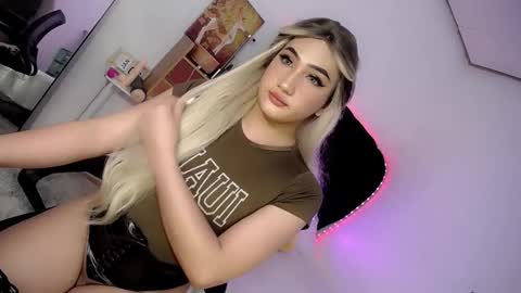 Chesca online show from January 8, 2025, 2:14 am