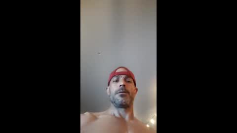 Snapshot of demayomatt28 chatting on April 4, 2026, 5:16 am demayomatt28 online show from April 4, 2026, 5:16 am