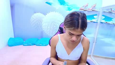 DEMI online show from February 20, 2026, 11:54 am