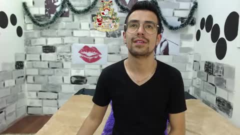 demian_val_4 online show from December 17, 2024, 11:27 pm