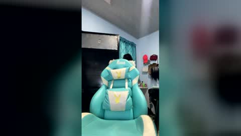 Snapshot of demon_sury chatting on May 8, 2026, 9:09 pm demon_sury online show from May 8, 2026, 9:09 pm