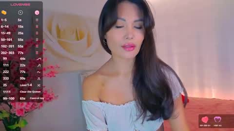 Lana online show from April 20, 2026, 3:42 am