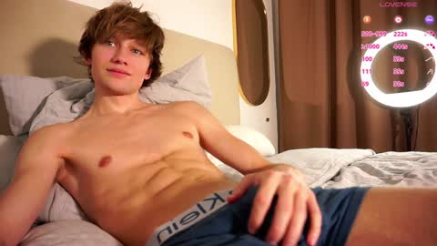 Dave19  online show from January 18, 2025, 1:52 am