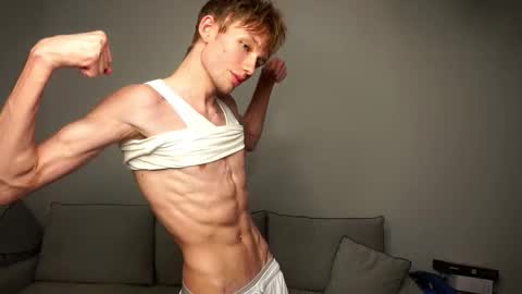 Dave19  online show from September 27, 2025, 6:51 am