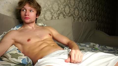 Dave19  online show from February 22, 2026, 2:13 am