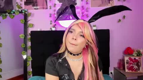 Snapshot of demony_deadboy chatting on July 22, 2026, 9:06 pm Maki online show from July 22, 2026, 9:06 pm