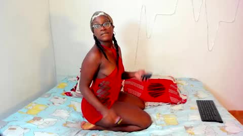 Snapshot of demonychloe chatting on May 15, 2026, 1:40 pm demonychloe online show from May 15, 2026, 1:40 pm