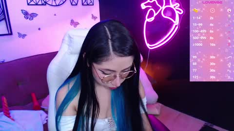 Demy  online show from December 7, 2024, 6:48 pm